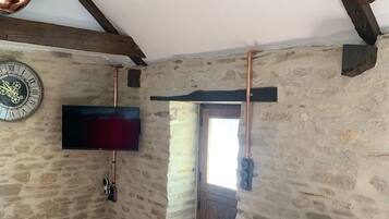 TV, fireplace, DVD player