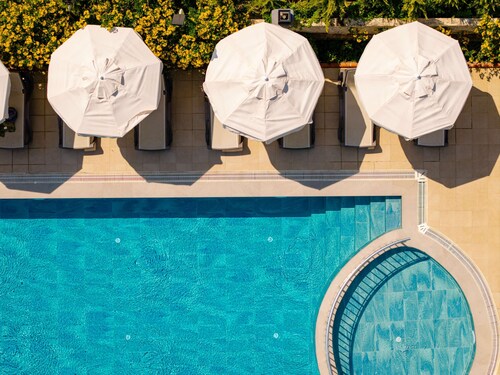 Nora Suit Hotel