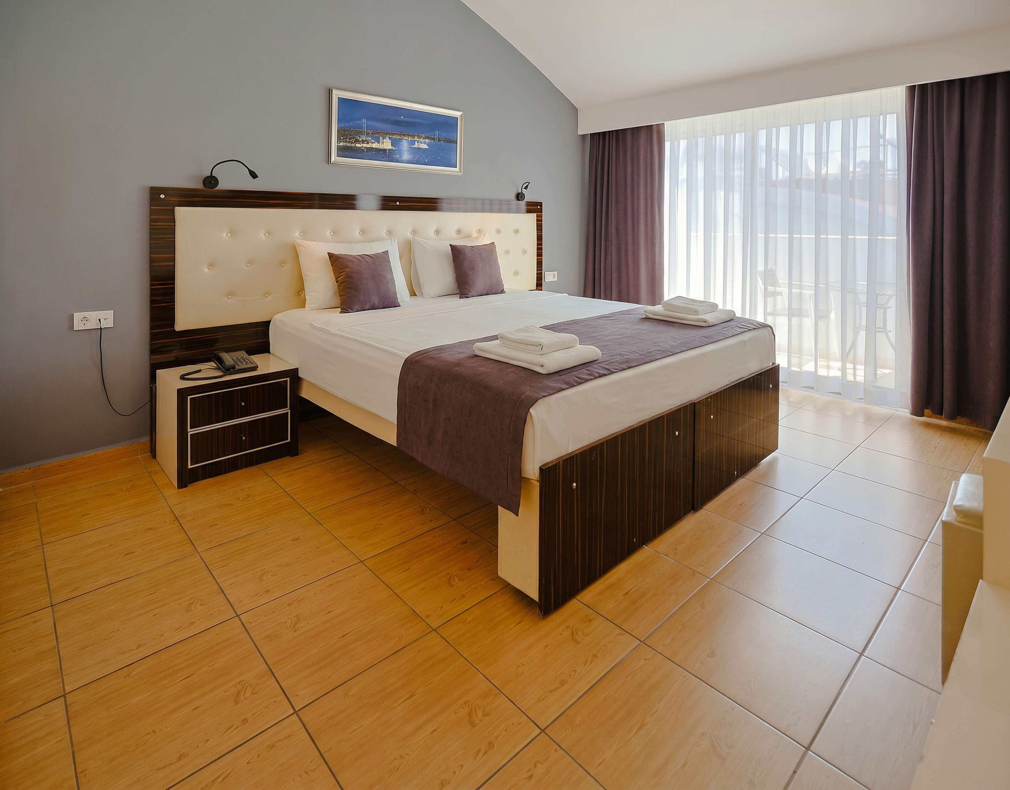 Photo - Nora Suit Hotel