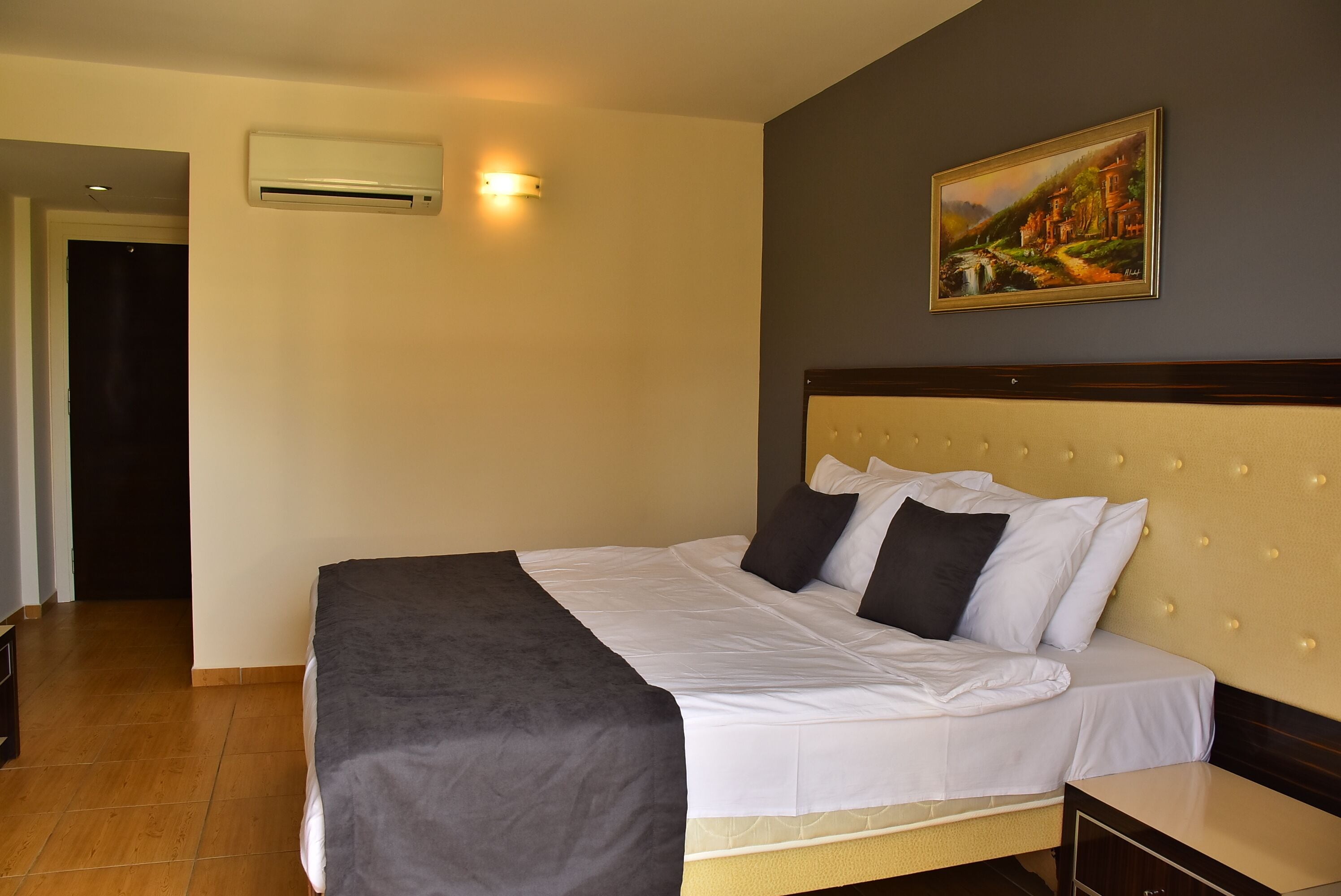 Photo - Nora Suit Hotel