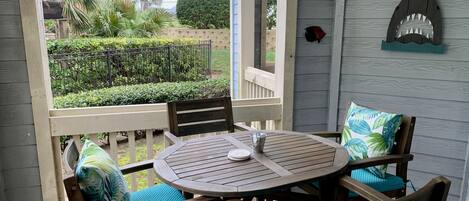 Outdoor dining