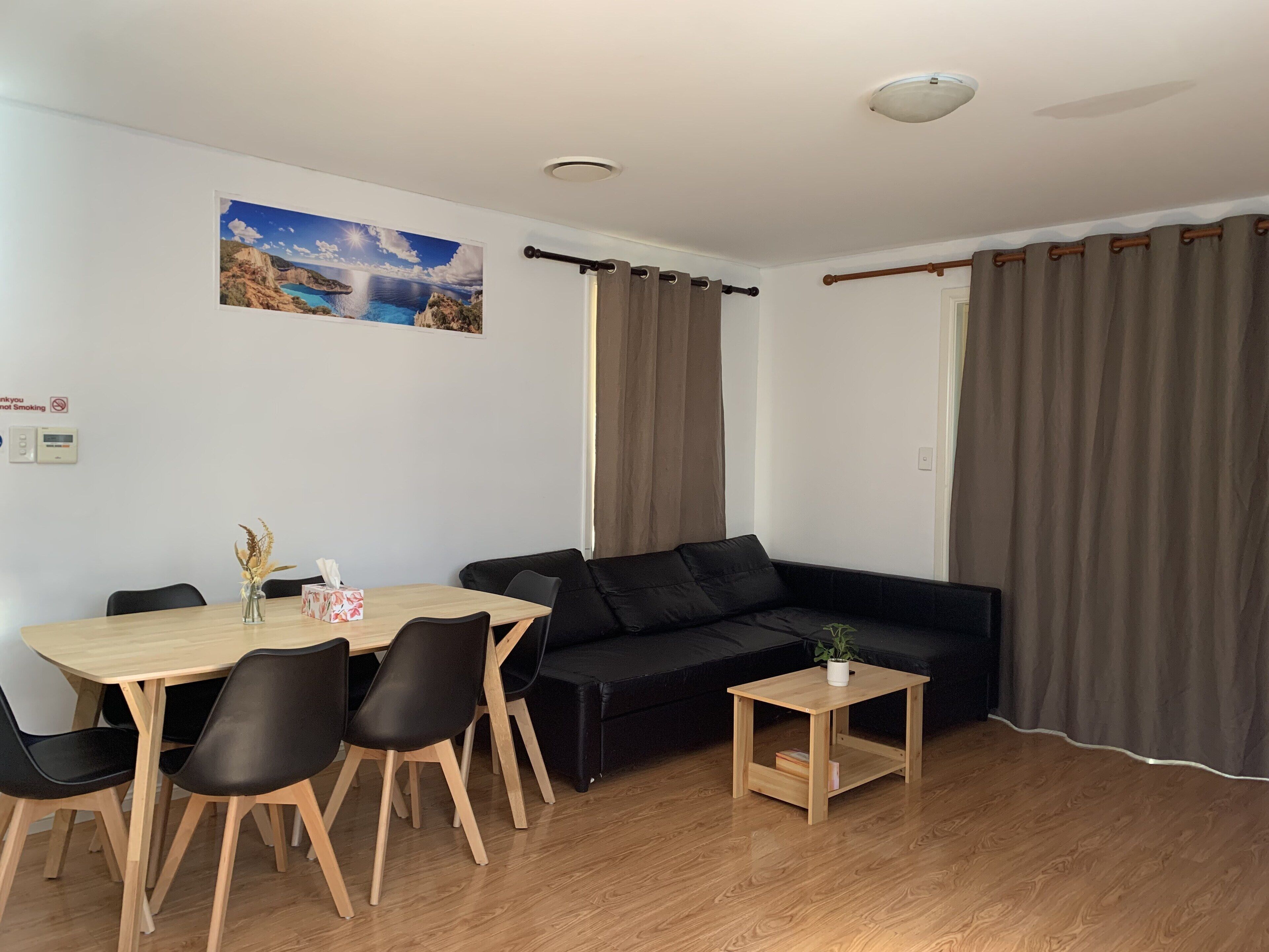 Cozy 3BR+ free dryer+ free parking-lockable front gate — image 7