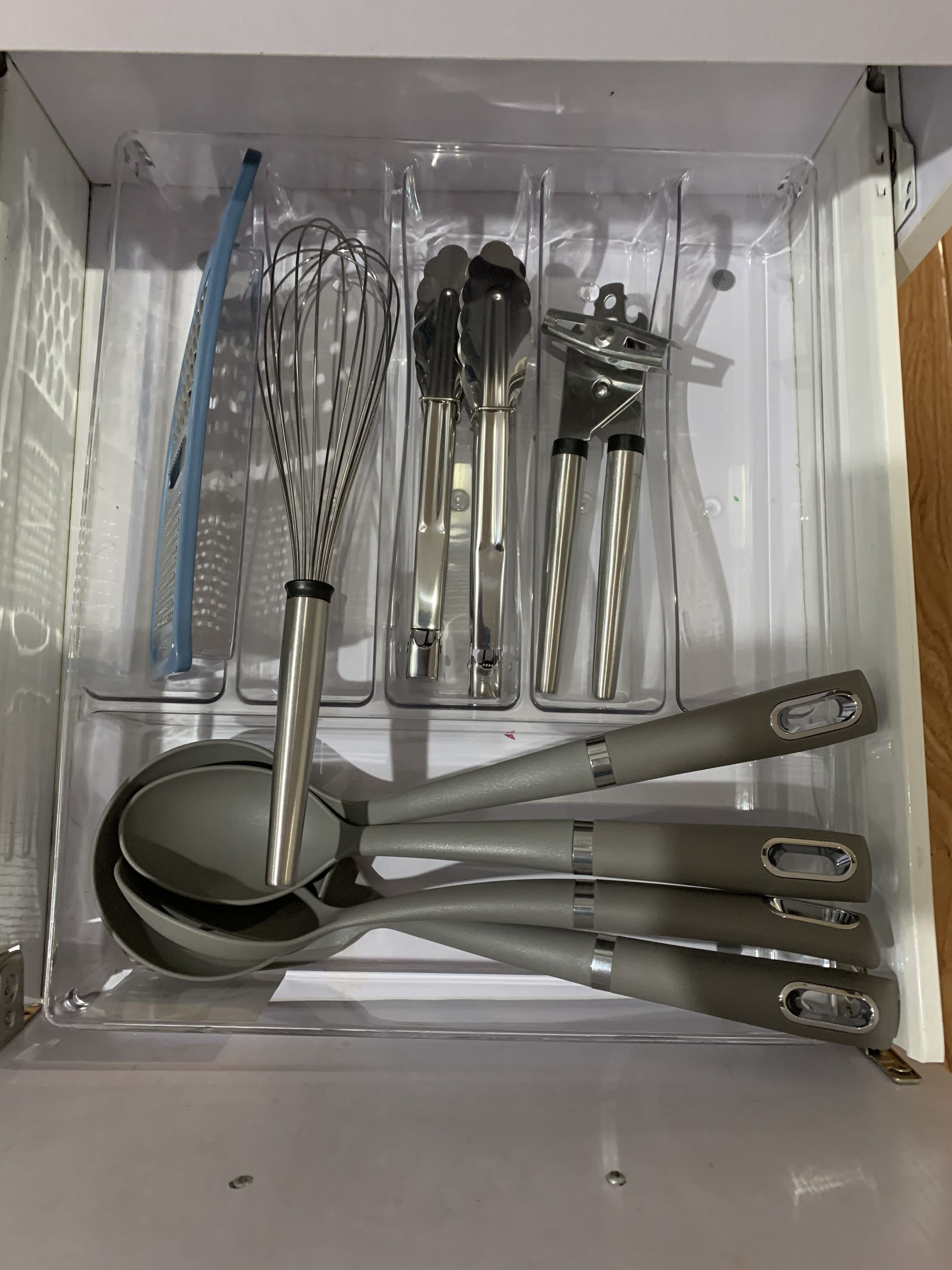 Cozy 3BR+ free dryer+ free parking-lockable front gate — image 3