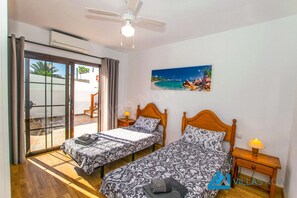 4 slaapkamers, een kluis op de kamer, een strijkplank/strijkijzer