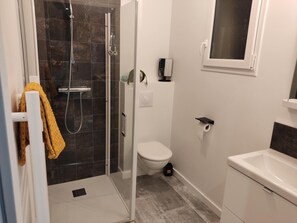 Dusche, Toilettenpapier