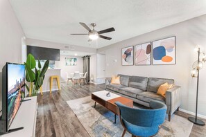 Unclassified image, 4 of 16, button