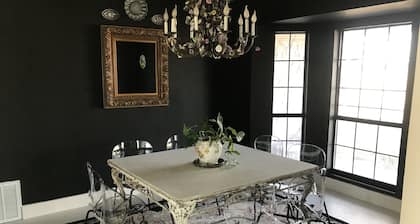 12 peaceful acres! 8 miles to Baylor