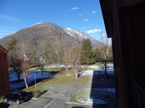 Bel appartement à LUCHON, dans résidence sécurisée, parc arboré