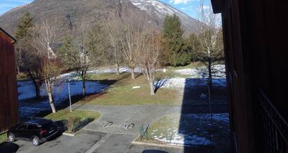 Bel appartement à LUCHON, dans résidence sécurisée, parc arboré