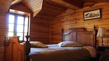 4 Schlafzimmer, Bügeleisen/Bügelbrett, kostenloses WLAN, Bettwäsche