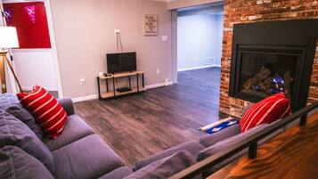 Smart TV, fireplace, DVD player