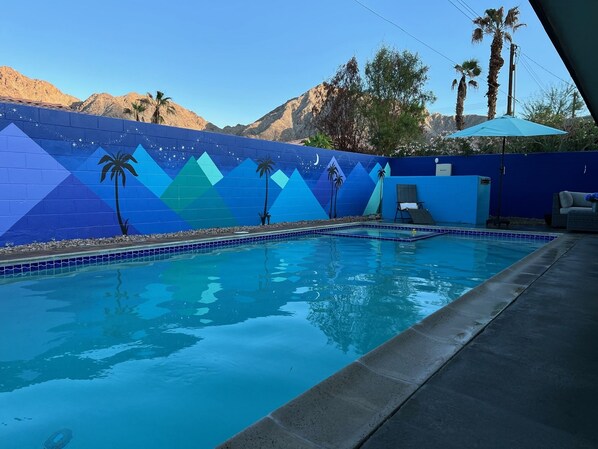 Outdoor pool, a heated pool
