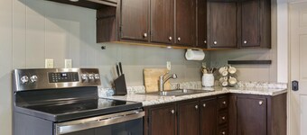 COZY🏡CABIN NEAR⛰BRIAN HEAD☀️ZION🌄BRYCE CANYON 🏞WITH📡Wi-Fi 🐶 PET FRIENDLY 
