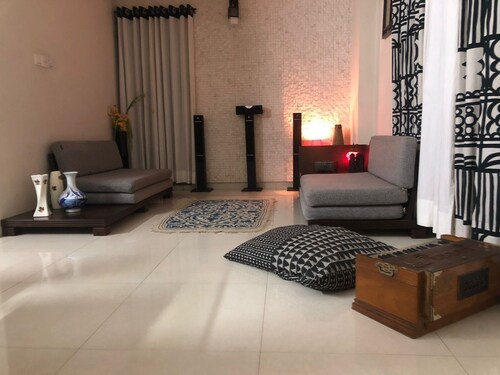 Cozy 3 Bedroom Apartment, Bashundhara R/A, Dhaka