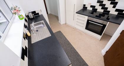 Awesome Home Stoke-on-trent