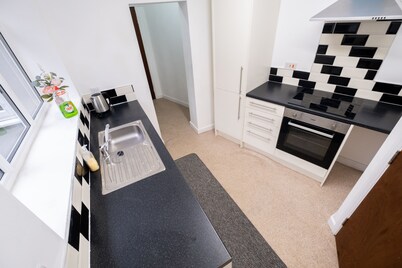 Awesome Home Stoke-on-trent