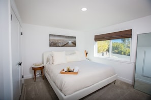 3 bedrooms, iron/ironing board, travel crib, free WiFi