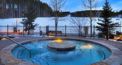 Peak 7 Ski In Ski Out, 1 bedroom condo Breckenridge. Next to the Super Chair