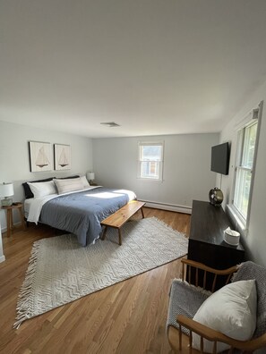 3 bedrooms, iron/ironing board, free WiFi