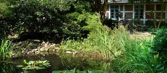 A converted fruit barn, thatched, on 2 floors with 2 bedrooms