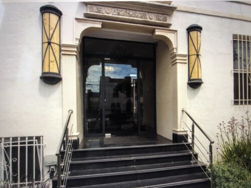 Modern studio apartment in Koreatown