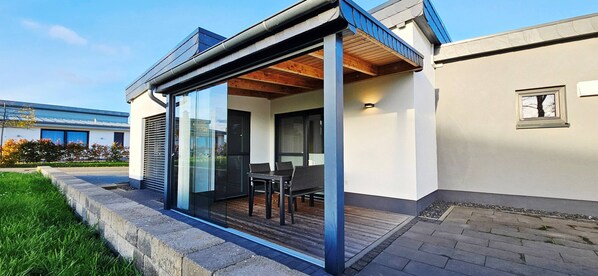 تناول الطعام بالخارج