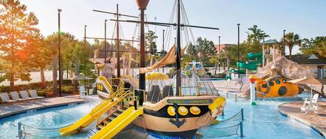 Piscina coperta, piscina all'aperto