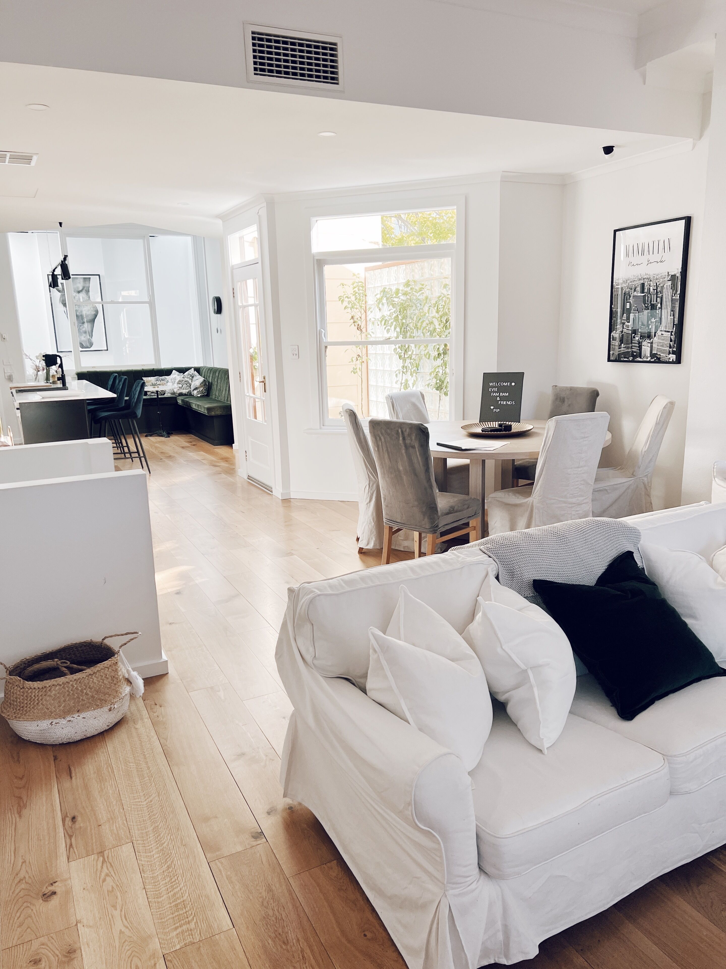 Manhattan Style 3 storey Luxury in St Peters — image 2