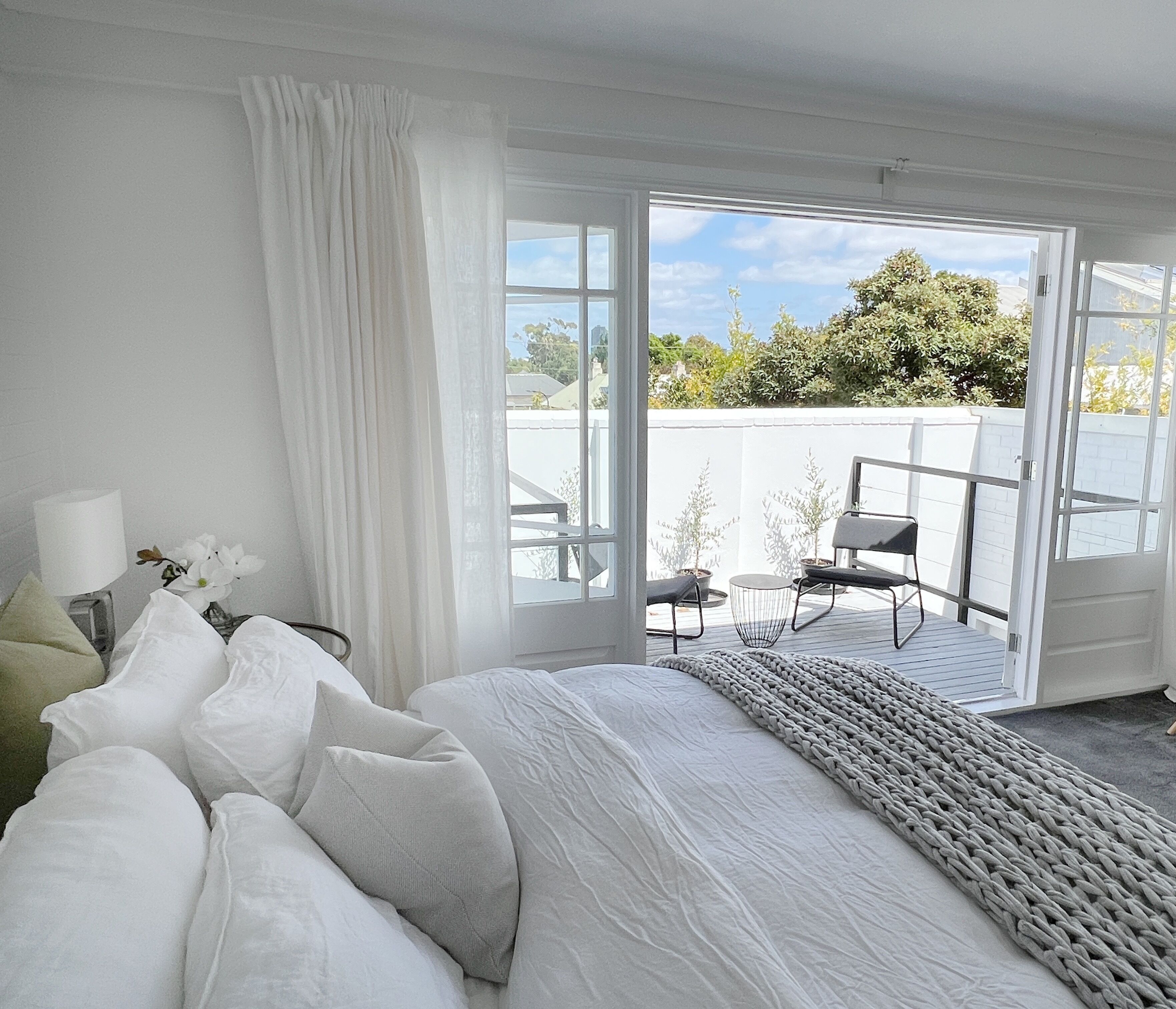 Manhattan Style 3 storey Luxury in St Peters — image 10