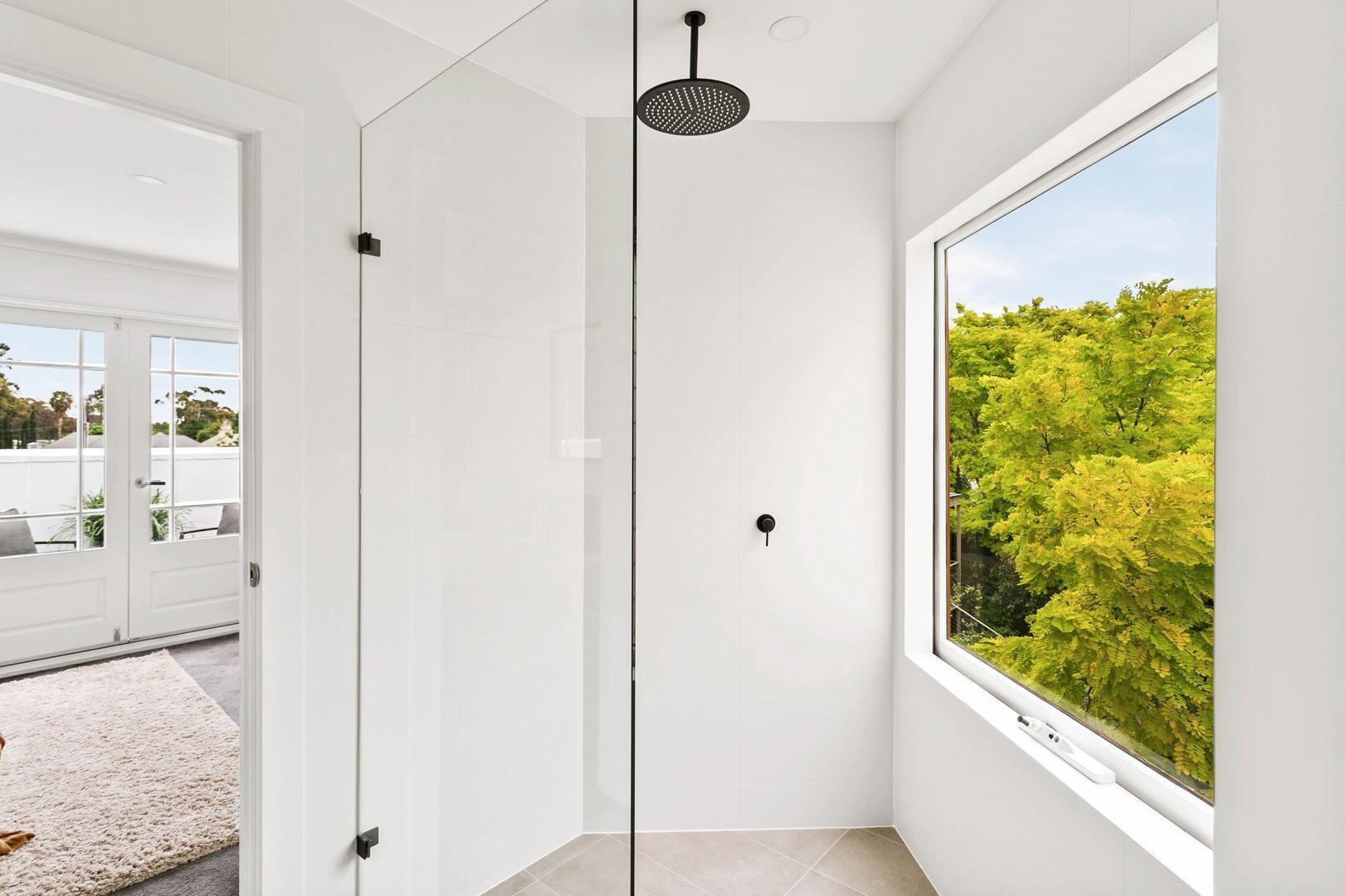 Manhattan Style 3 storey Luxury in St Peters — image 3