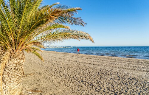 Awesome apartment in Santa Pola