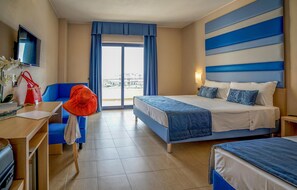 2 bedrooms, bed sheets