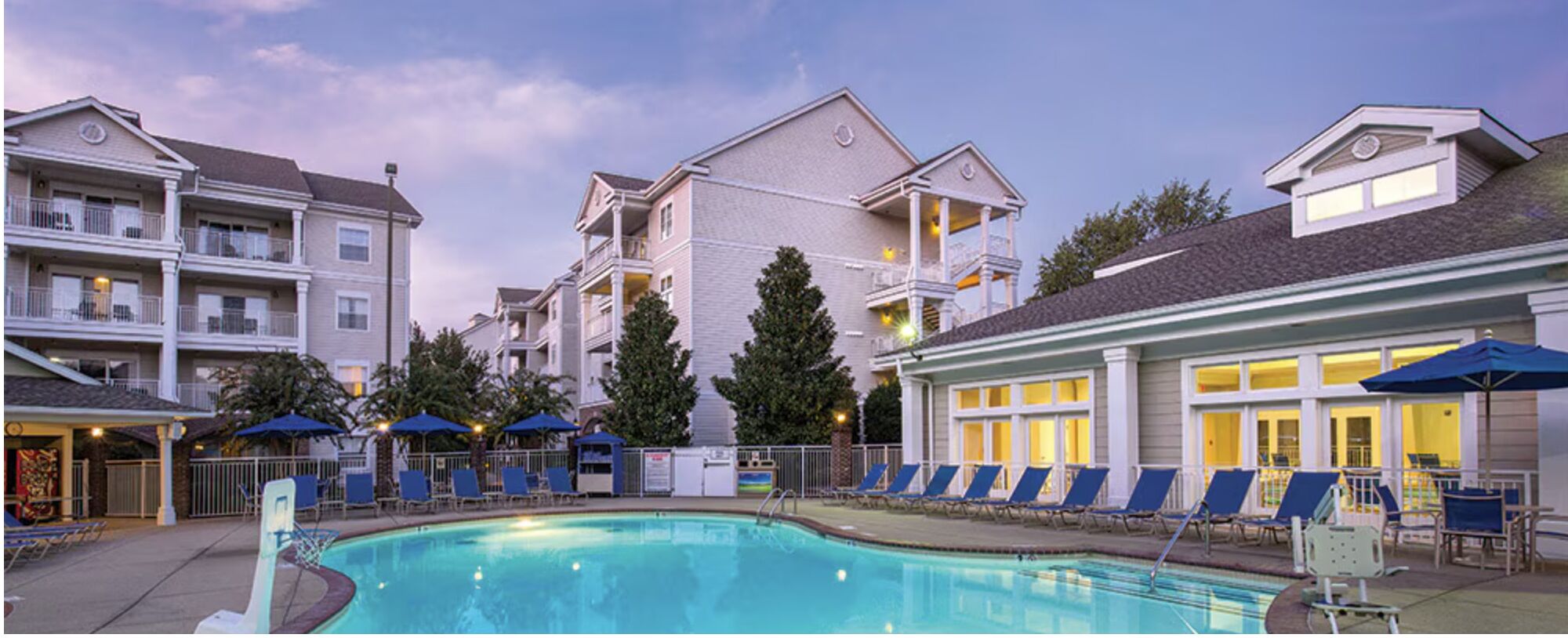 Innenpool, Außenpool