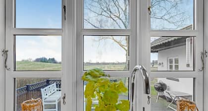 Cozy home in Rudkøbing with WiFi