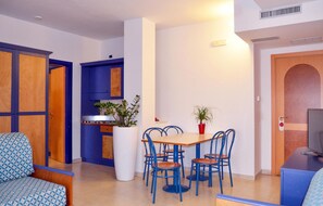 Dining - Lovely apartment in Nova Siri MT (Nova Siri MT)