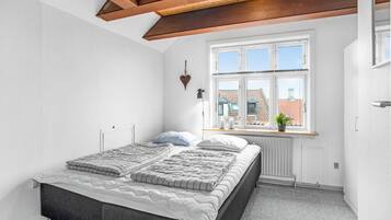 2 bedrooms, free WiFi