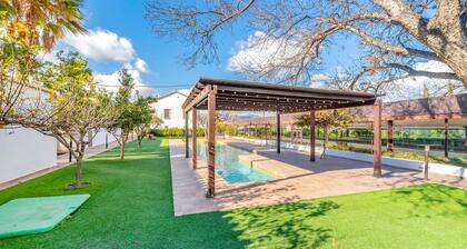 Gorgeous home in Berja