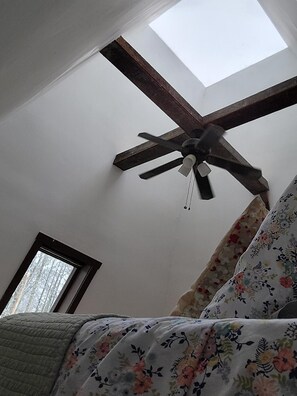 2 bedrooms, bed sheets