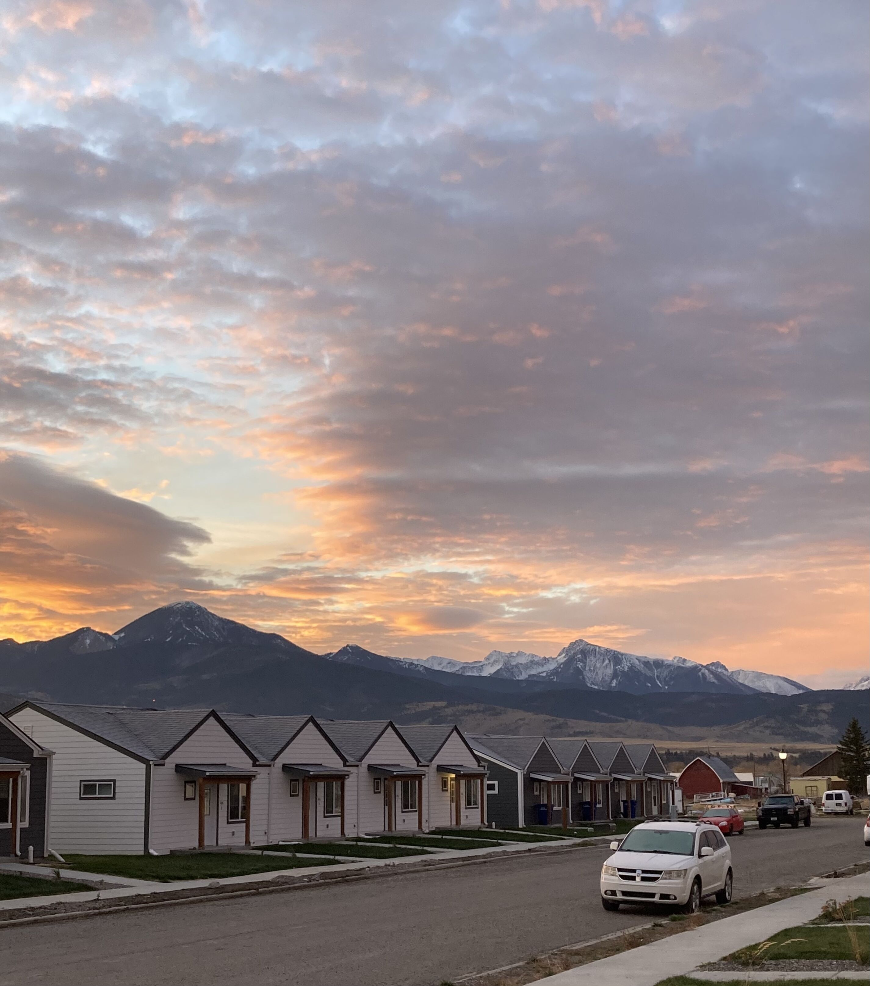 *Hidden Gem Just 1 Mile to the Yellowstone River*