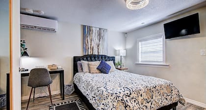 Private Stylish Studio Apartment!!