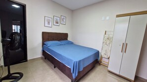 2 Schlafzimmer, Bügeleisen/Bügelbrett, Internetzugang, Bettwäsche