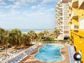 Piscina coperta, piscina all'aperto