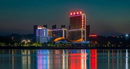 Danjiangkou Guanlan International Hotel(Hanjiang Avenue storefront)