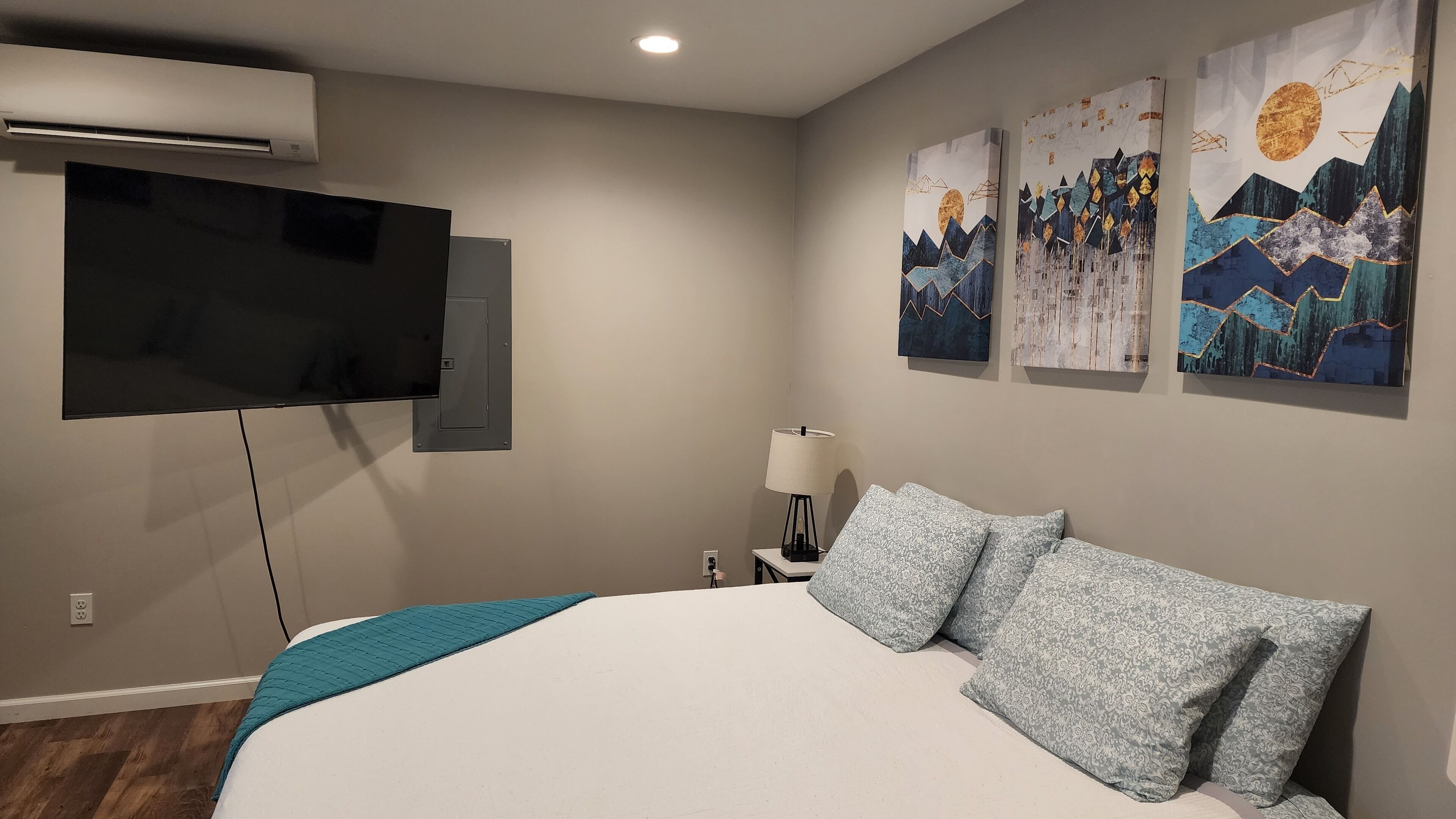 1 chambre, bureau, Wi-Fi gratuit, draps fournis