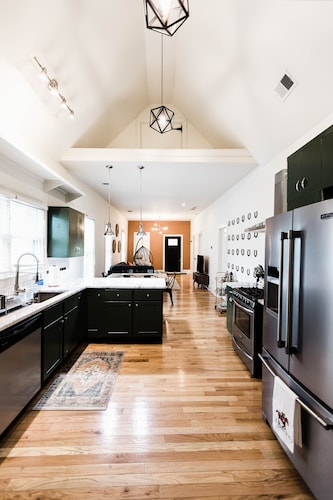 Welcome to “The Spot” - North Limestone/Downtown!