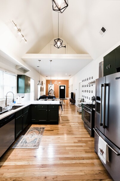 Welcome to “The Spot” - North Limestone/Downtown!