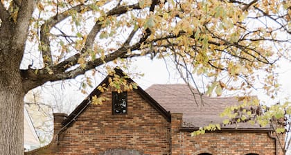 Welcome to “The Spot” - North Limestone/Downtown!