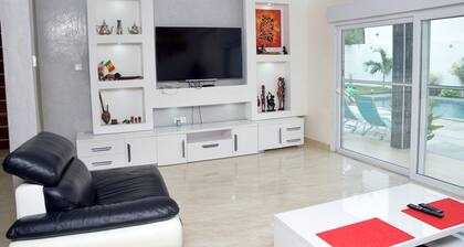 Beautiful air-conditioned villa with swimming pool