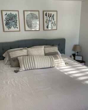 2 habitaciones, tabla de planchar con plancha y wifi gratis 