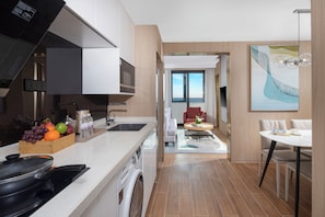 Premium bedding, blackout drapes, soundproofing, free WiFi - Hyatt Place Shanghai Lingang (Shanghai)